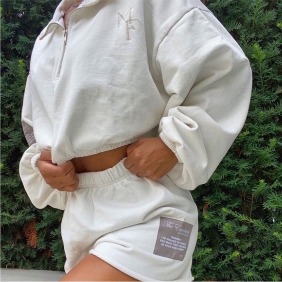 The Mayfair Group Tops - The Mayfair Group Cream 1/4 Zip Oversize Cropped Preppy Embroidered Sweatshirt